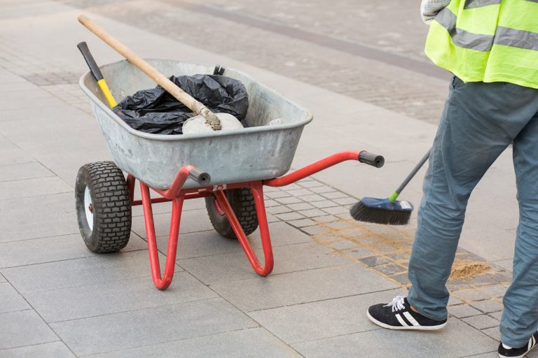 Baureinigung und Endreinigung in St.Pölten | Barada Hausservice GmbH sorgt für saubere Baustellen und makellose Endreinigungen